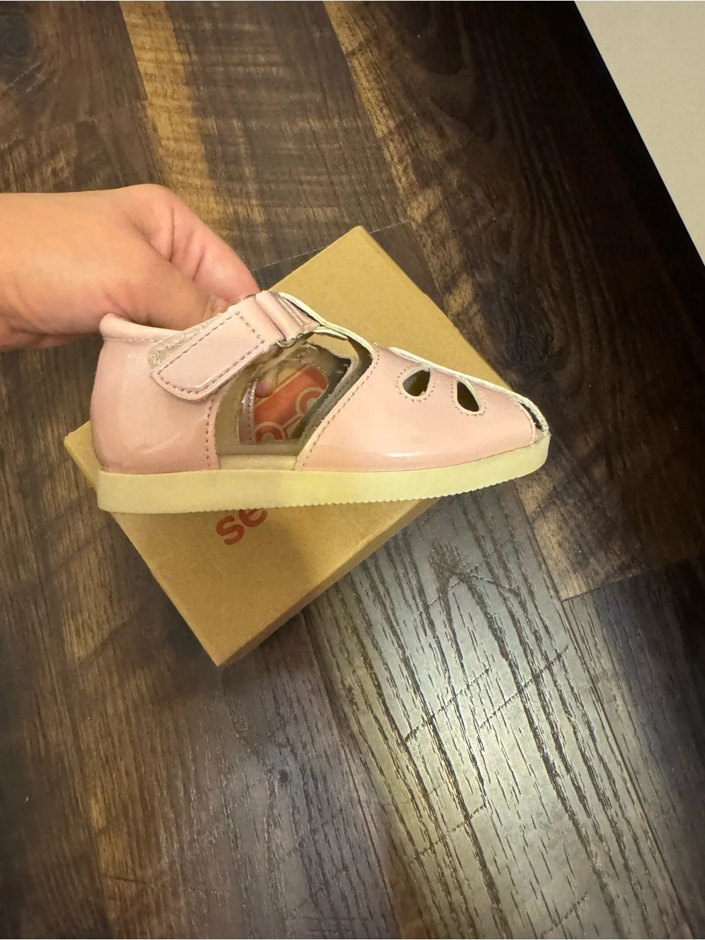 The Children's Place Pink Closed-Toe Hook-and-Loop Sandals- Size 6